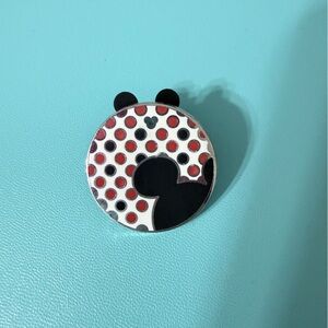 Disney Hidden Mickey Series 1 of 6 Trading Pin